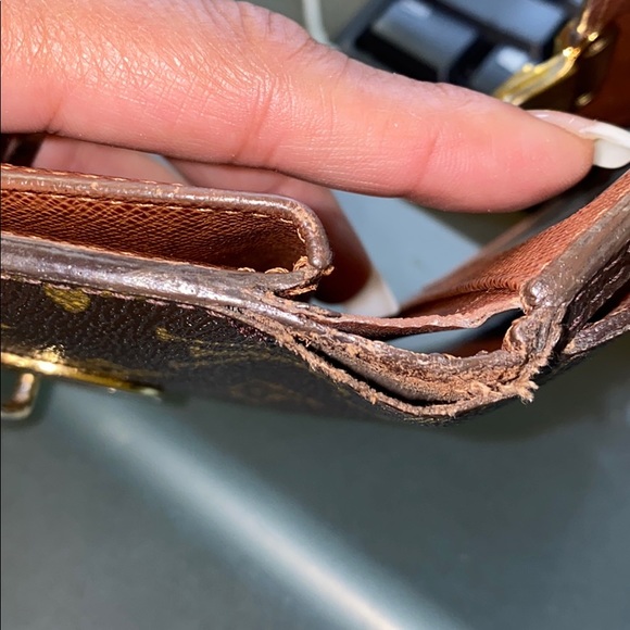 Louis Vuitton Koala Compact wallet - Picture 12 of 15